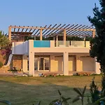 Alegria Estate - 9 Bedrooms Option Villa *